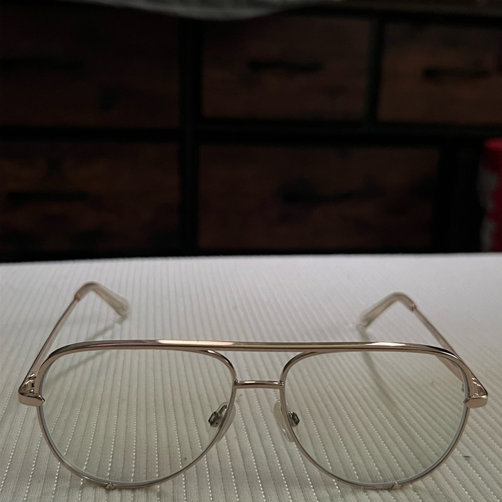 Quay Australia Gold Aviator Glasses